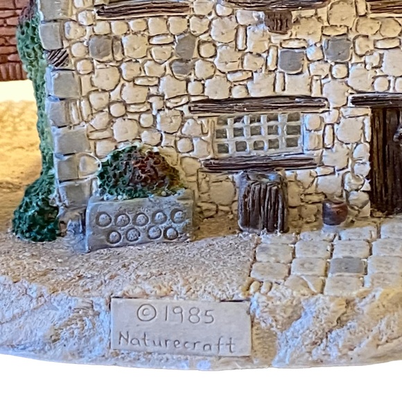 Vintage Naturecraft Figurine Jones Florist #11 by Peter Tomlins 1985 - Picture 7 of 9